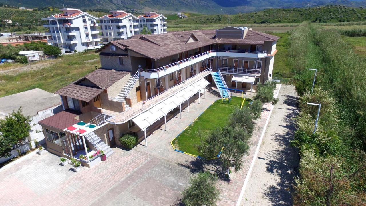 Dolce Italia Hotel Радима Экстерьер фото